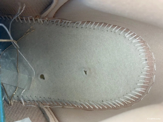 Jordan Retro 1 AO1935-204 NS Beige Low Particle 1017